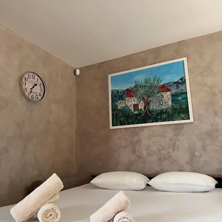 Vacation Apolonia - Swimming Pool & Sauna Ferienhaus *