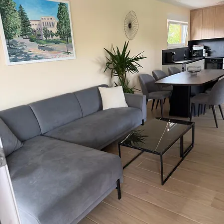 Ferienhaus Vacation Apolonia - Swimming Pool & Sauna *