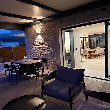 Ferienhaus Vacation Apolonia - Swimming Pool & Sauna