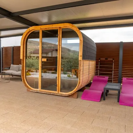 Vacation Apolonia - Swimming Pool & Sauna Ferienhaus *